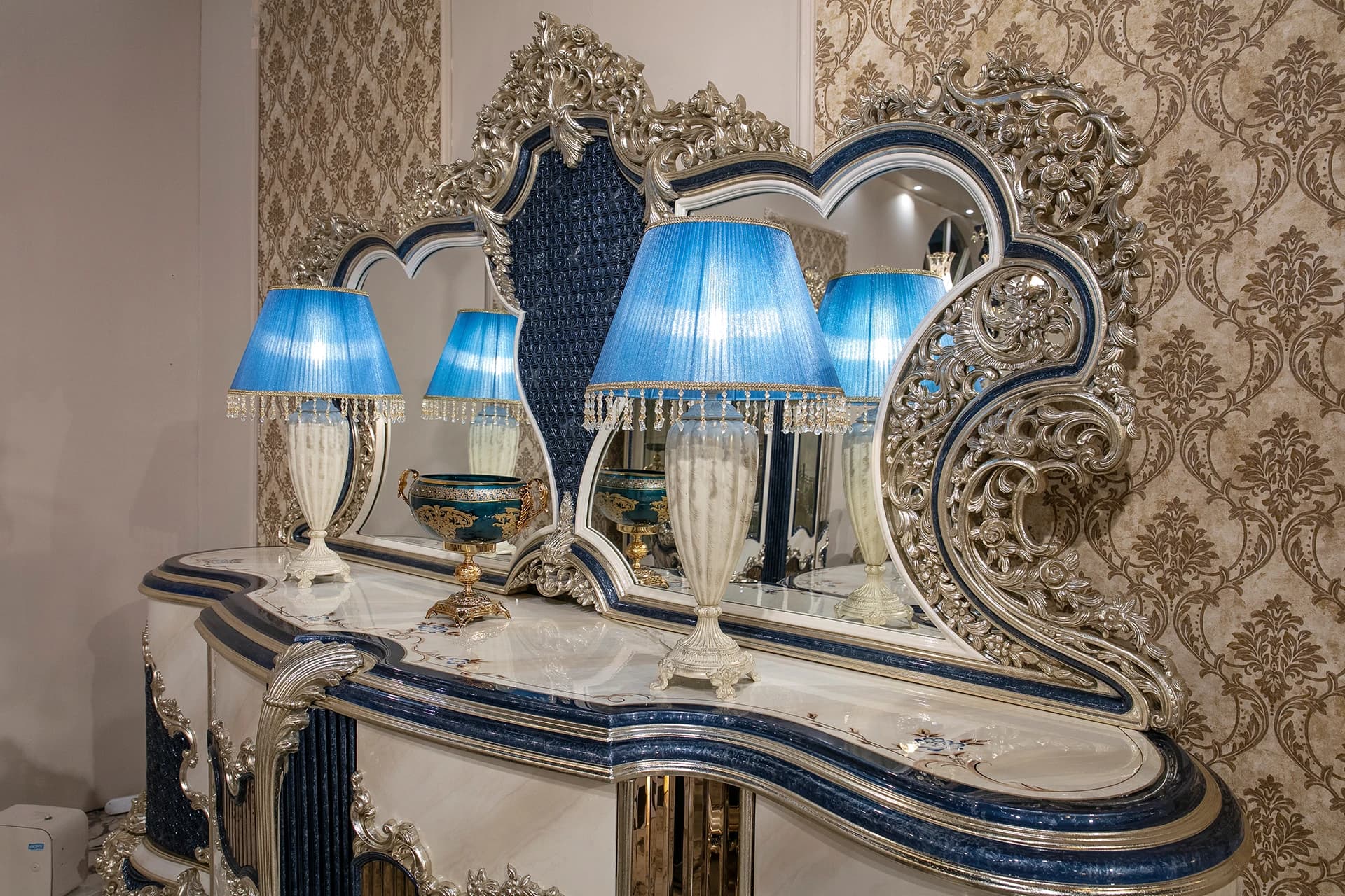 Florya Lacivert Klasik Yemek Odası Takımı